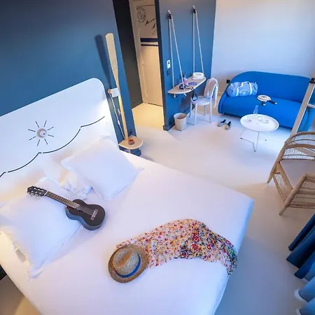 מלון L'eautel Centre Port 4*