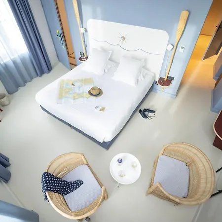 L'eautel Centre Port 4*