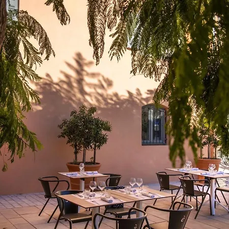 L'eautel Centre Port 4* Toulon