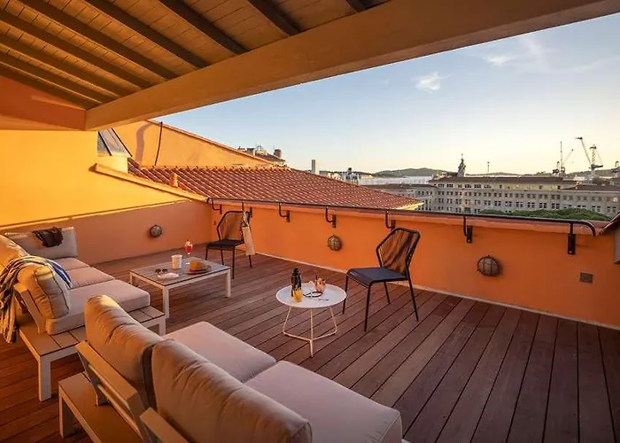 L'eautel Centre Port Hotell Toulon