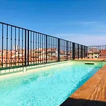 L'eautel Centre Port Тулон