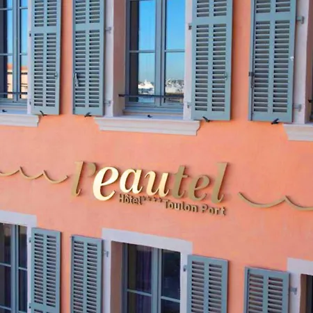 L'eautel Centre Port 4* Тулон