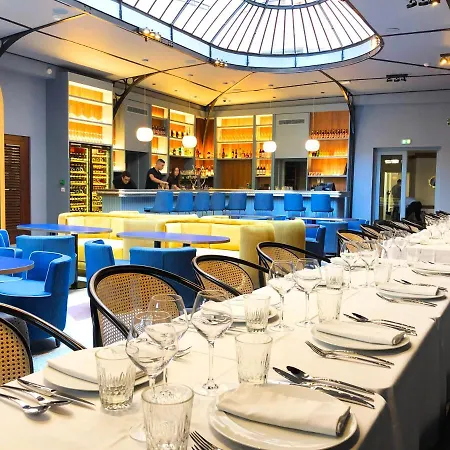 L'eautel Centre Port 4*