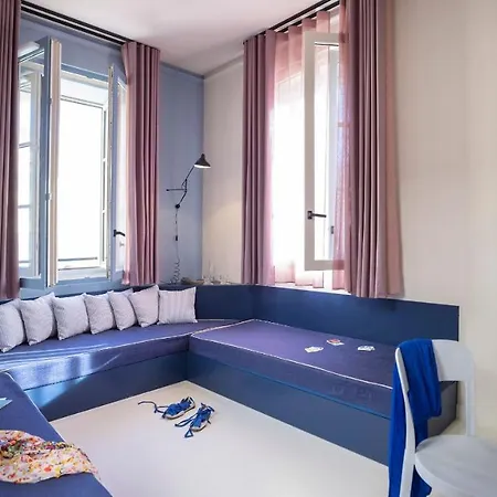 L'eautel Centre Port 4* Тулон
