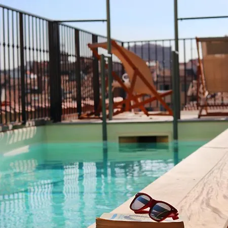 Hotel L'eautel Centre Port 4*