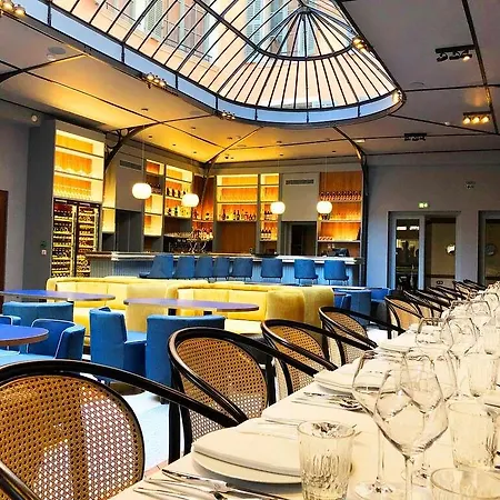 Отель L'eautel Centre Port 4*