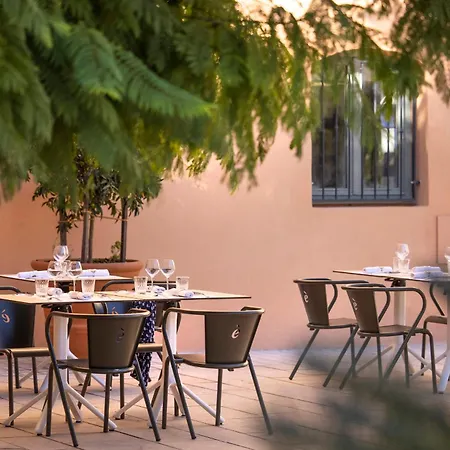 Hotel L'eautel Centre Port 4*